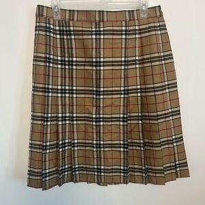 Chic Wool Plaid A-Line Skirt in Tan and Black
